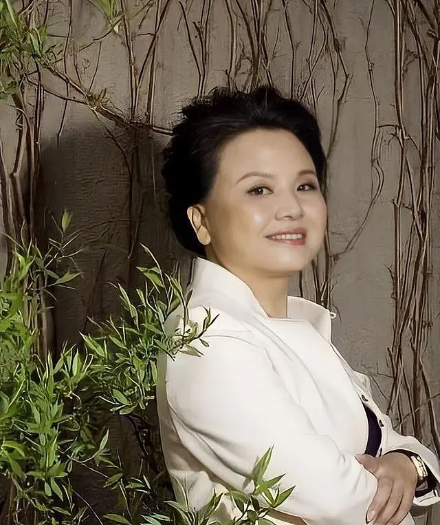 捐15亿保护美国动物，拖欠国内员工半年工资，浙江女首富栽得不冤（组图） - 3