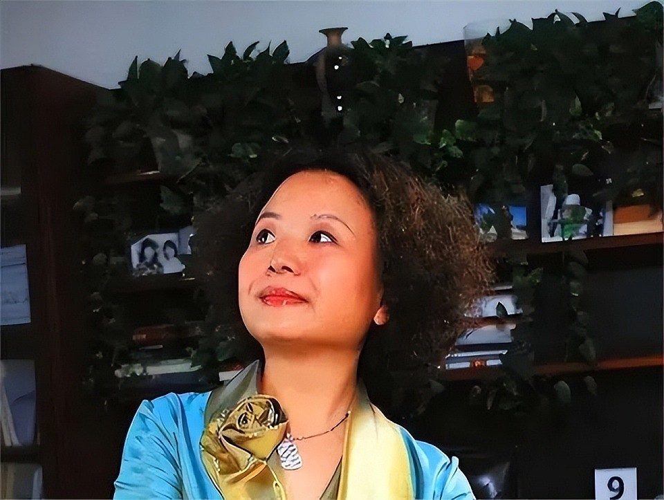 捐15亿保护美国动物，拖欠国内员工半年工资，浙江女首富栽得不冤（组图） - 1
