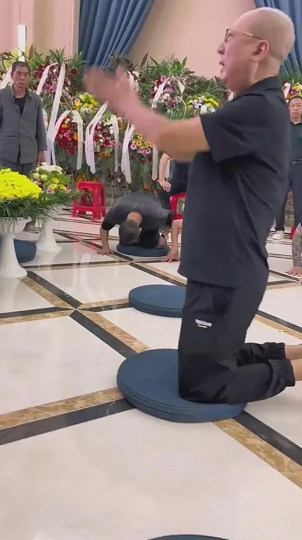 相声圈众多名人吊唁杨少华，汪洋情绪失控，两句话道破其一生悲凉（组图） - 9