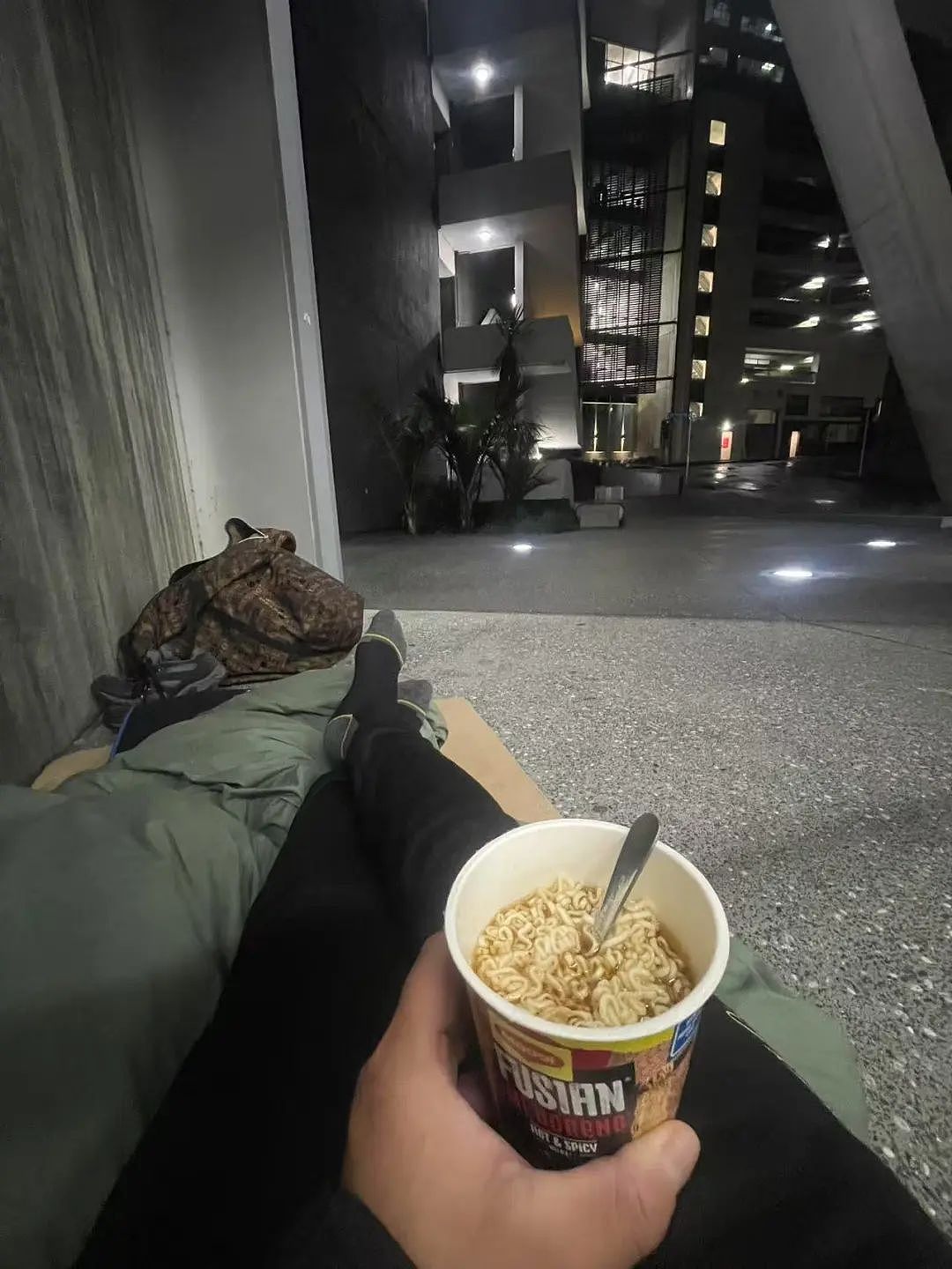 新西兰华人小哥在CBD睡大街，一晚收到$490！“奥克兰这个问题变严重了”（组图） - 17