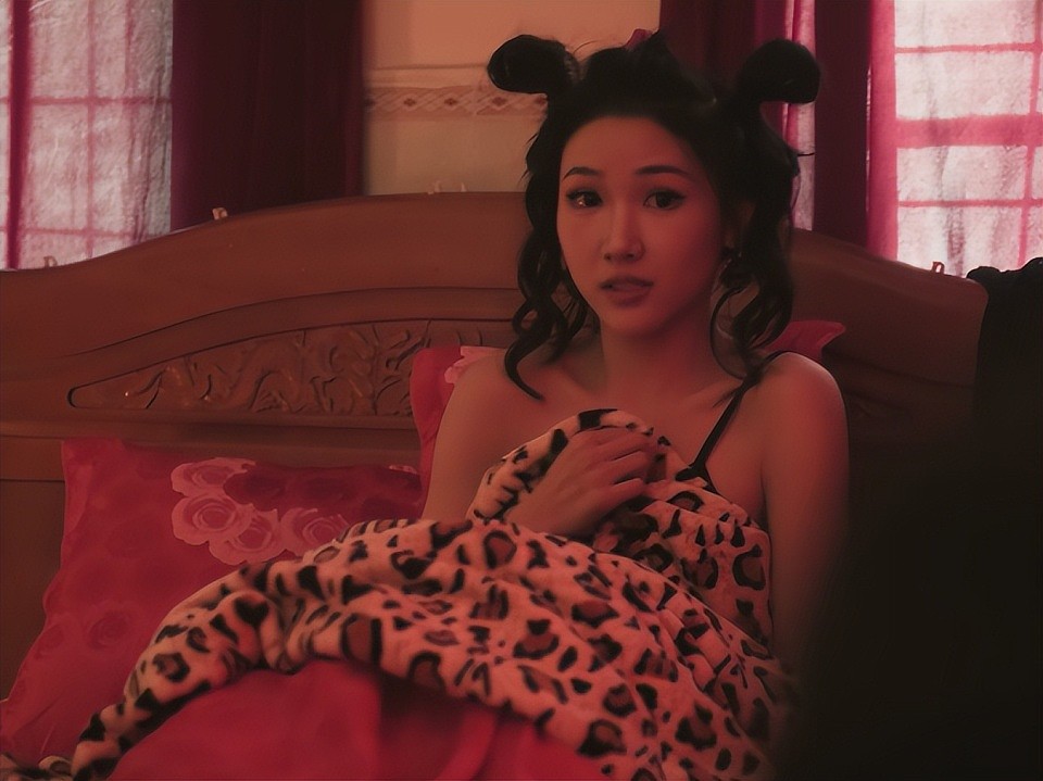 《扫毒风暴》满腹赘肉的“按摩女”被吐槽，殊不知这是导演的高明（组图） - 8