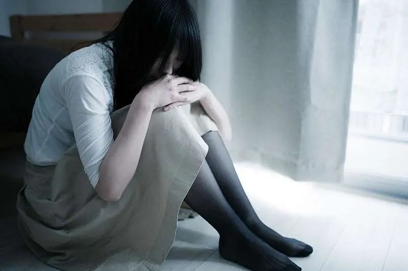 震惊!中国留学生伙同2名日本网友组队性侵女子,还持刀胁迫男友目睹全程...(组图) - 8