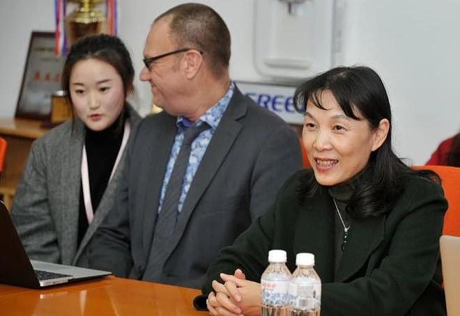 宗庆后私生子女照片曝光！小儿子生母身份存疑（组图） - 11