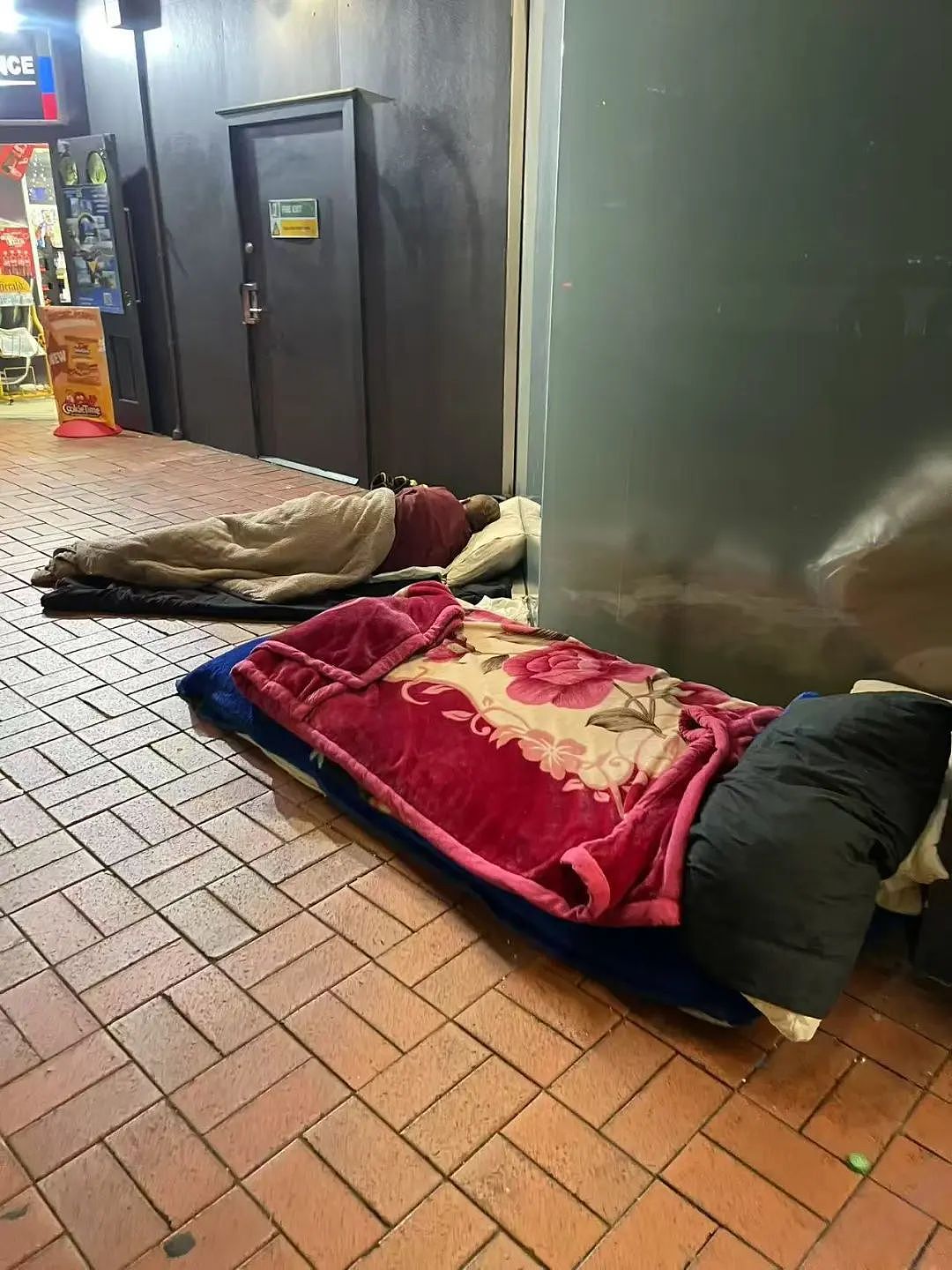 新西兰华人小哥在CBD睡大街，一晚收到$490！“奥克兰这个问题变严重了”（组图） - 13