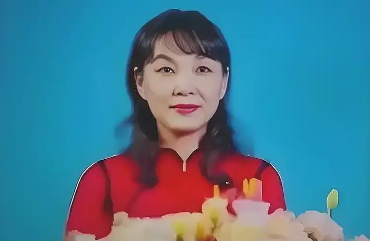 宗庆后冒出三个美国籍的娃？黄日涵教授：网暴钟睒睒的乌合之众呢（组图） - 4