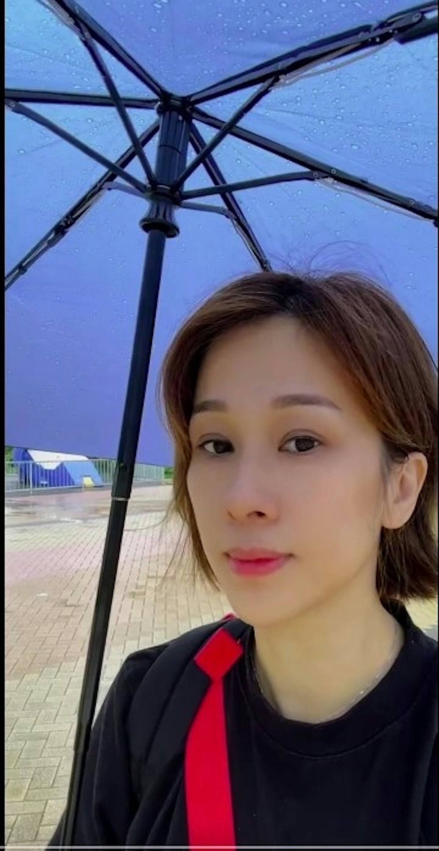 富贵阔太澳洲黄金海岸迎接49岁生日，带女体验水上鸭子船（组图） - 8