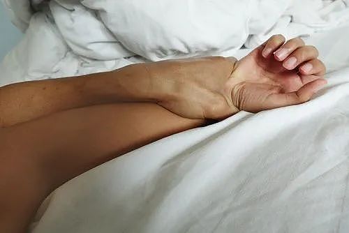震惊!中国留学生伙同2名日本网友组队性侵女子,还持刀胁迫男友目睹全程...(组图) - 2