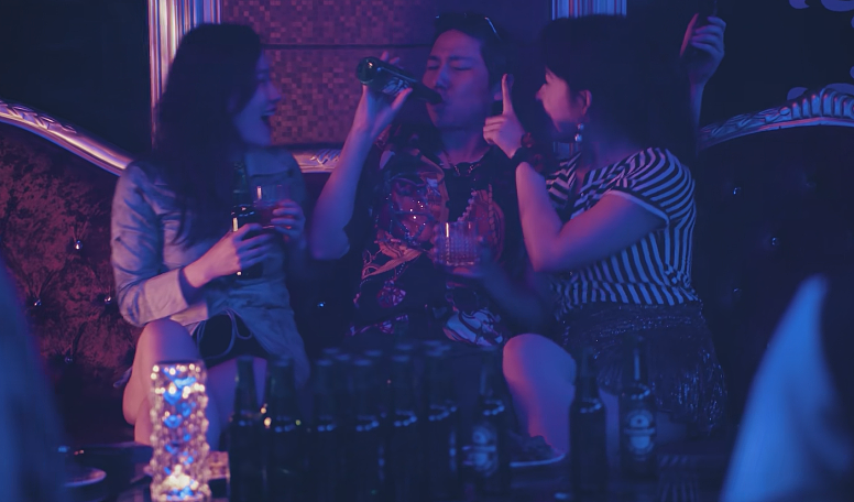 《扫毒风暴》满腹赘肉的“按摩女”被吐槽，殊不知这是导演的高明（组图） - 16