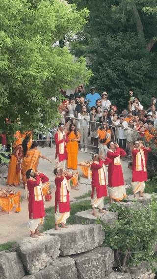 震惊全网！ 印度人在加拿大河岸举行“恒河仪式“， 高喊： 我们只是印度人（组图） - 3