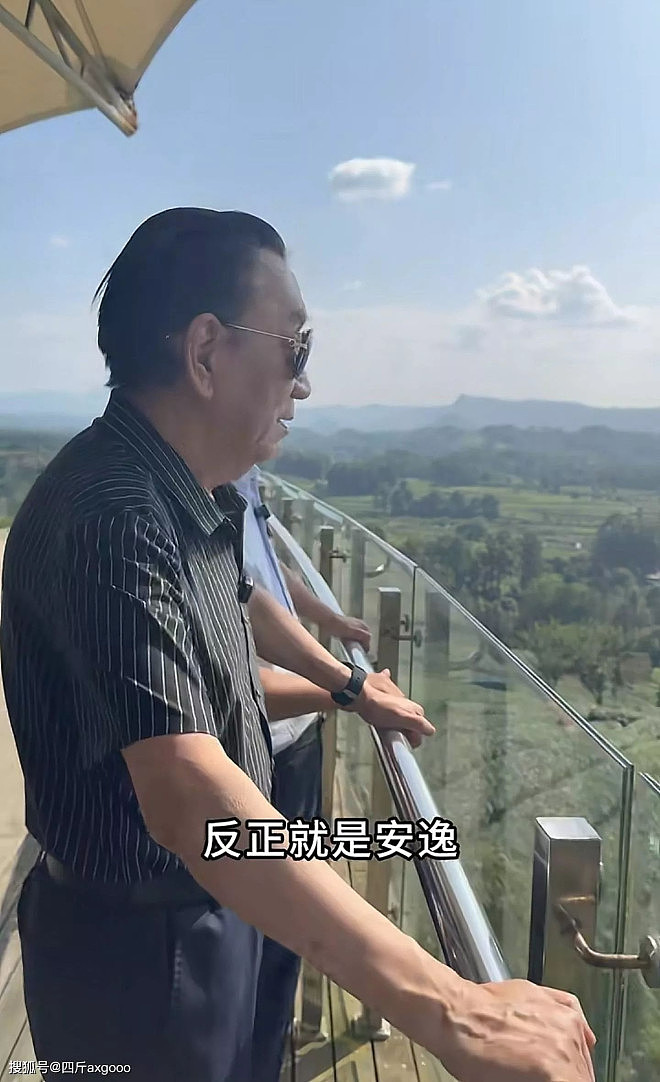 没参加杨少华葬礼！侯耀华开直播：不愿意看到某人（组图） - 14