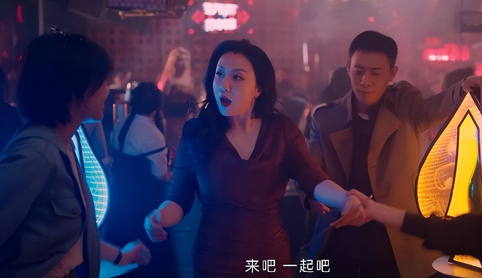 《扫毒风暴》满腹赘肉的“按摩女”被吐槽，殊不知这是导演的高明（组图） - 15
