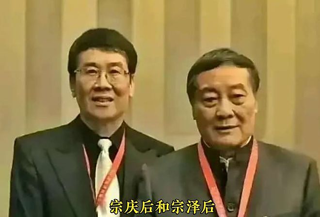 宗馥莉遭叔叔背刺！宗泽后帮腔杜建英，指责她太自私，应接纳弟妹（组图） - 1
