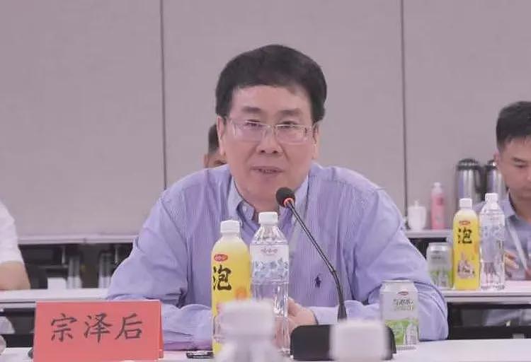 宗馥莉遭叔叔背刺！宗泽后帮腔杜建英，指责她太自私，应接纳弟妹（组图） - 4