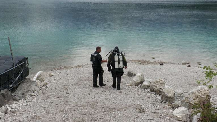 中国父子德国溺亡，失踪一周后找到遗体，警方：6岁儿子坠湖后父亲跳下营救，不幸遇难（组图） - 1
