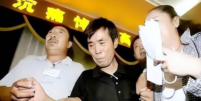 75岁老艺术家何庆魁，被亲儿子捅刀：他嫖不动了，每月1万够花（组图） - 16