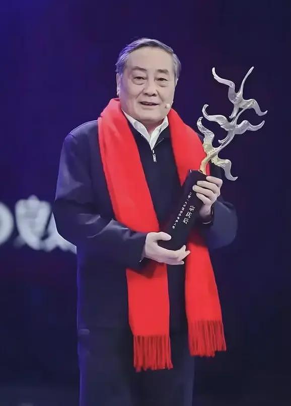 曝宗馥莉在美国生下龙凤胎,孩子已6岁,已离婚,前夫身份不一般(组图) - 1