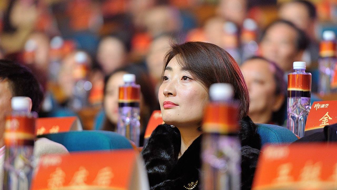 娃哈哈争产，宗馥莉叔叔批她自私：要那么多钱干么？天堂又不能用（组图） - 1