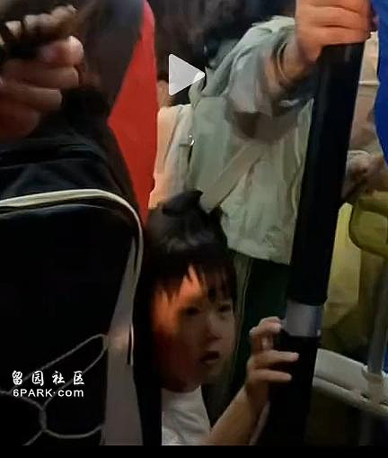 西宁机场惊魂3分钟！乘客集体砸窗逃生（视频/组图） - 12