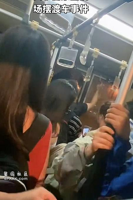 西宁机场惊魂3分钟！乘客集体砸窗逃生（视频/组图） - 15