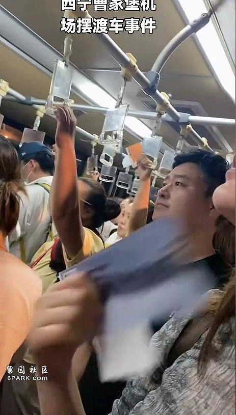 西宁机场惊魂3分钟！乘客集体砸窗逃生（视频/组图） - 4