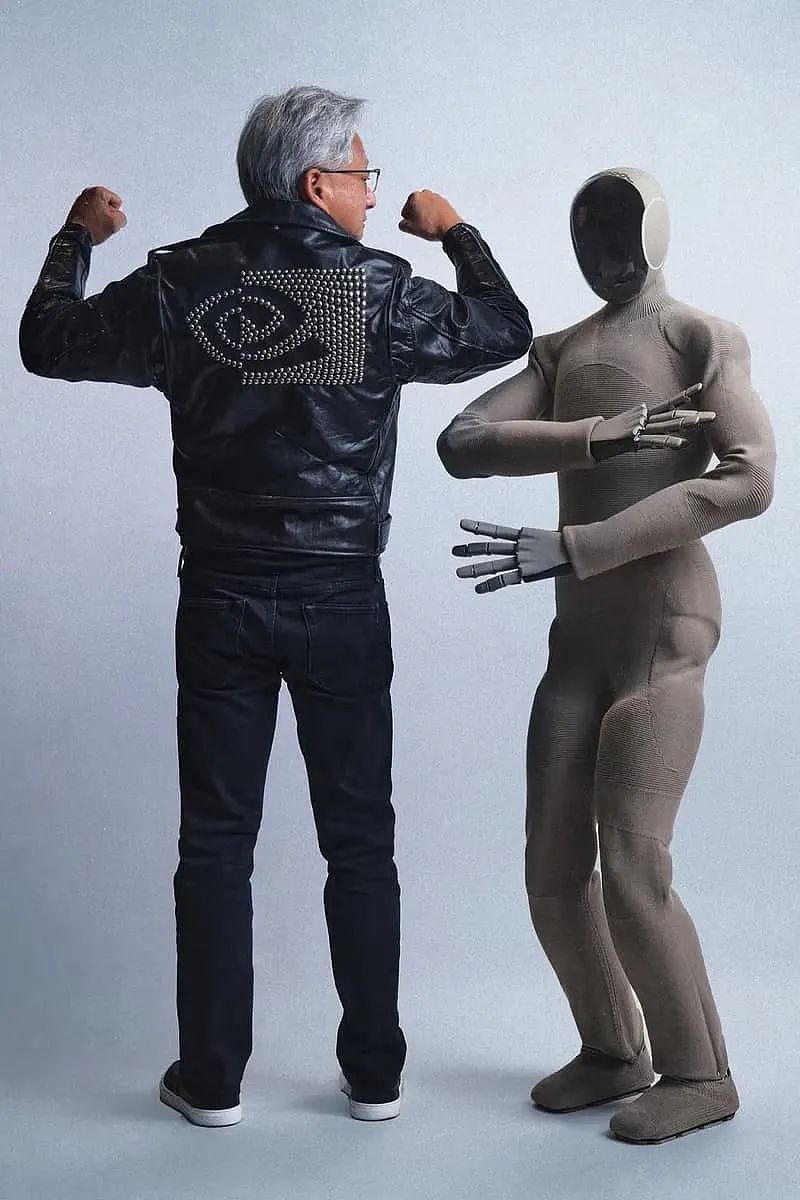 黄仁勋为啥35度穿皮衣?他说“只有一件西装没洗”,但明明很多大牌…(组图) - 21