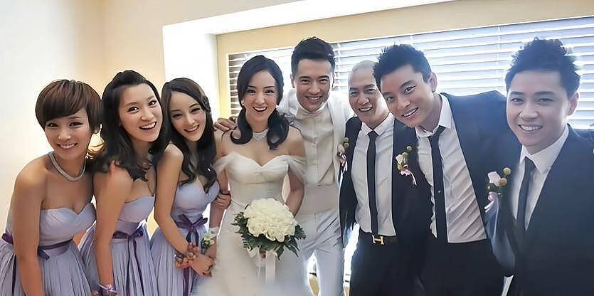 董璇官宣二婚了！老公小9岁帅气不输高云翔，对董璇女儿太宠溺（组图） - 1