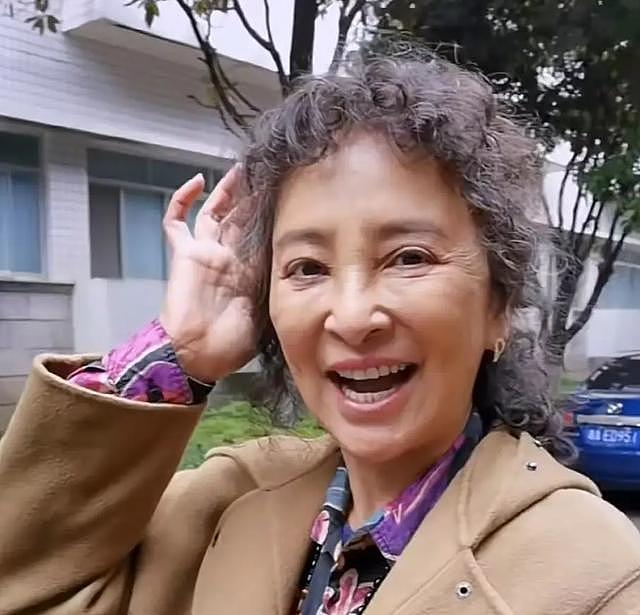 包括移民澳洲的田震！年轻时移居国外，晚年却回国养老，这3位老牌明星生活得真滋润（组图） - 18