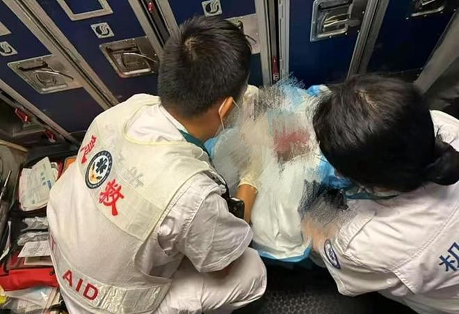 乘客在飞机上分娩后被检测出梅毒？机场急救人员：医护未接到检查通知（图） - 1