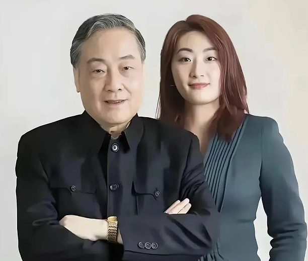 宗馥莉,真的太能装了!娃哈哈3个私生子争遗产丑闻,火到外媒了...(组图) - 1