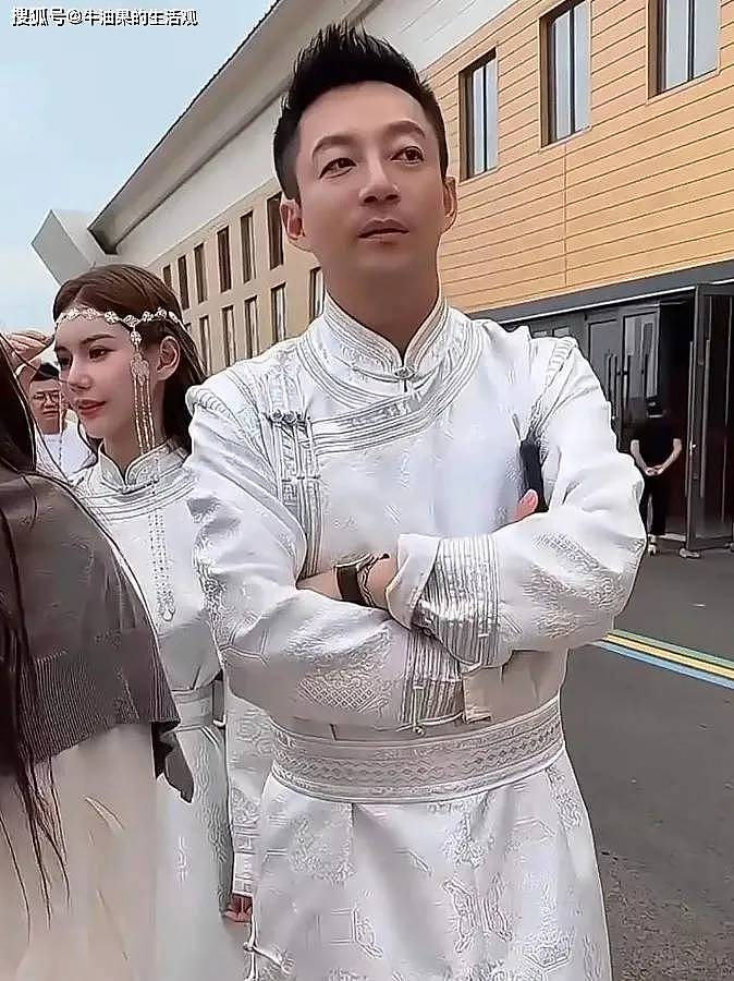 汪小菲带儿女去大草原玩,玥儿箖儿正面照曝光,背影神似大S(组图) - 7
