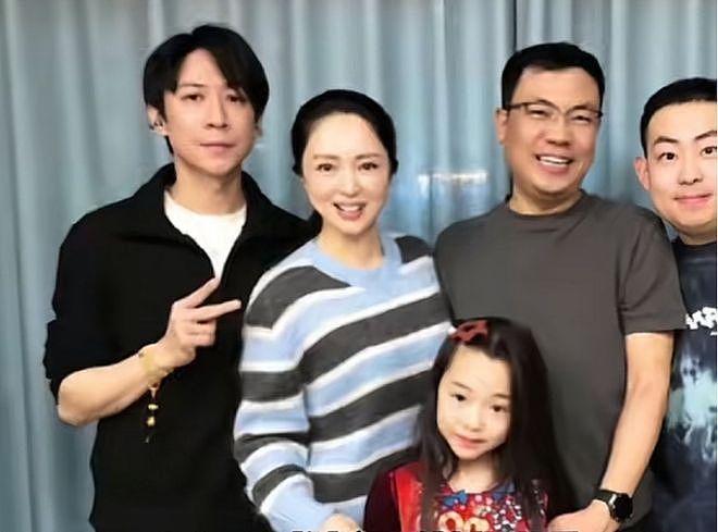 董璇官宣再婚，前夫高云翔澳洲涉性侵，曾直言“不再相信爱情”！二婚老公竟是他...（组图） - 17