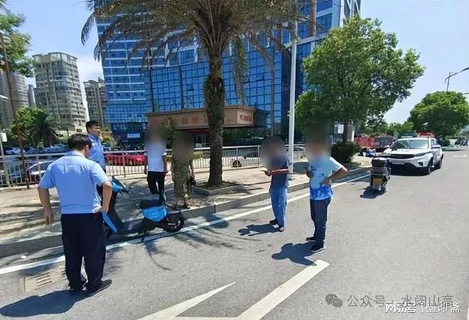 小伙给女生做心肺复苏被评论“袭胸”？键盘侠口嗨后删号跑路太好笑（视频/组图） - 13