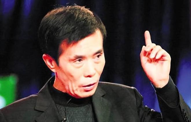 75岁老艺术家何庆魁，被亲儿子捅刀：他嫖不动了，每月1万够花（组图） - 9