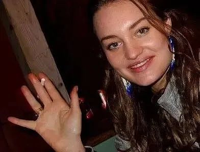 从皇室贵族到杀婴犯，富家女成了在法庭调情的疯女人？大起大落的人生...（组图） - 12