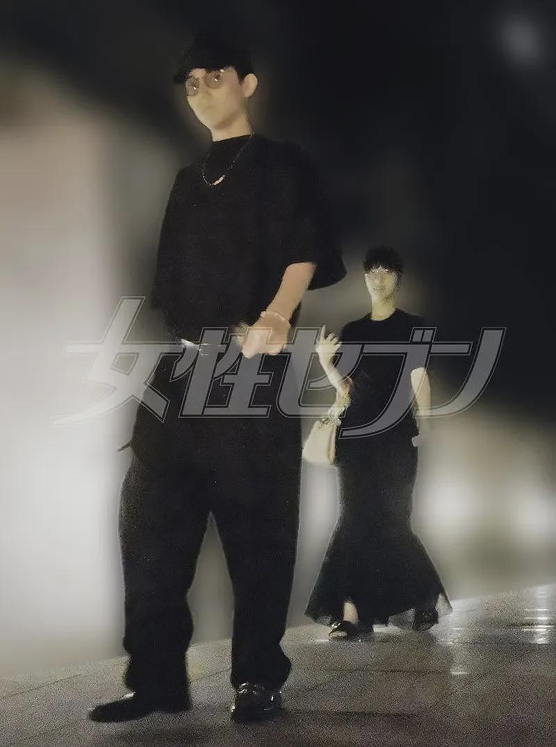 00后最美小花、杰尼斯顶流爱豆恋情曝光？男方洁癖狂魔，愣是留女方过夜了...（组图） - 26