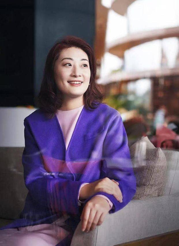 宗庆后杜建英合影曝光！女方主动又热情，看对方眼神都拉丝了（组图） - 11