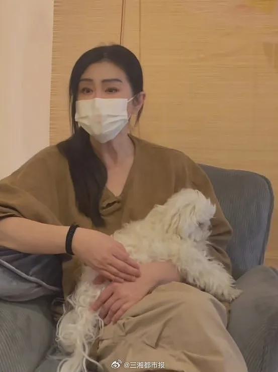 58岁王祖贤晒素颜自拍被赞状态好,此前曾因面部僵硬被质疑“医美过度”,3个月前赴无锡参加国际灸法大会(组图) - 3