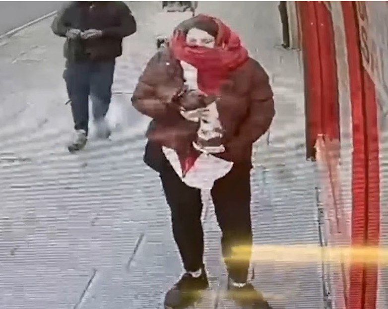 英国王室耻辱!贵族千金与强奸犯私奔,消失七年后成了杀婴犯,如今锒铛入狱...(组图) - 11