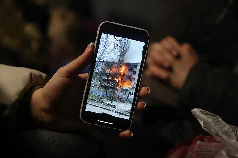 乌克兰的“人民战争”？通过APP上传坐标给俄军，炸自家征兵处？（组图） - 8