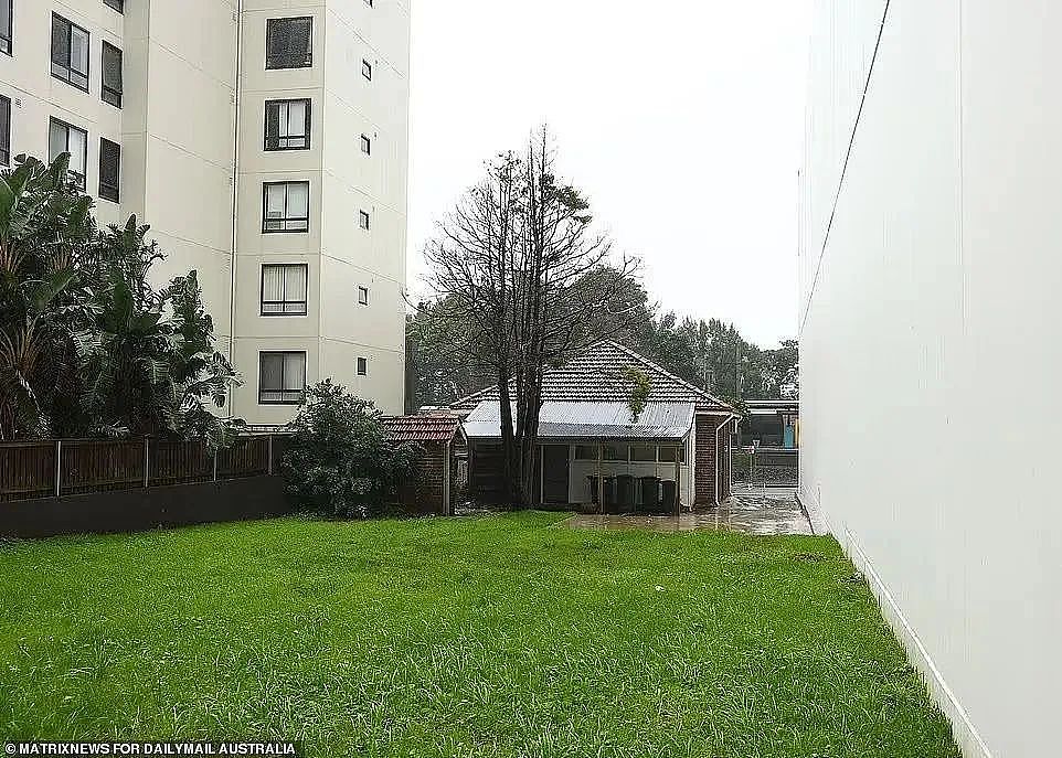 惊呆了!悉尼华人区“钉子户”卖出逆天高价!很多人每天路过,你或许也看过这房子...(组图) - 7