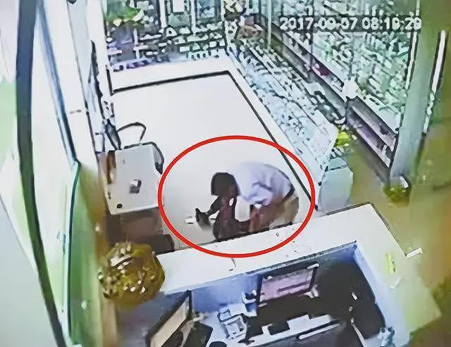 男子救人被质疑袭胸后续！质疑者被扒，漂亮身材好，是个擦边博主（组图） - 8