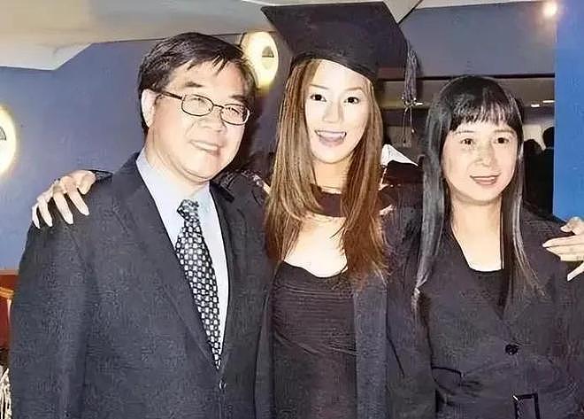 机关算尽太聪明!“千亿儿媳”如今彻底成笑话,恶果已经开始显现(组图) - 6