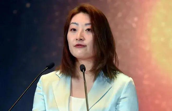 宗泽后及娃哈哈老员工曝内幕:宗馥莉从小六亲不认,杜建英与宗庆后已领结婚证(组图) - 2