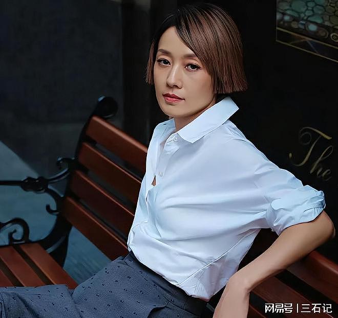 放飞自我?和女儿“抢男人”?49岁的马伊琍终于还是说实话了(组图) - 13