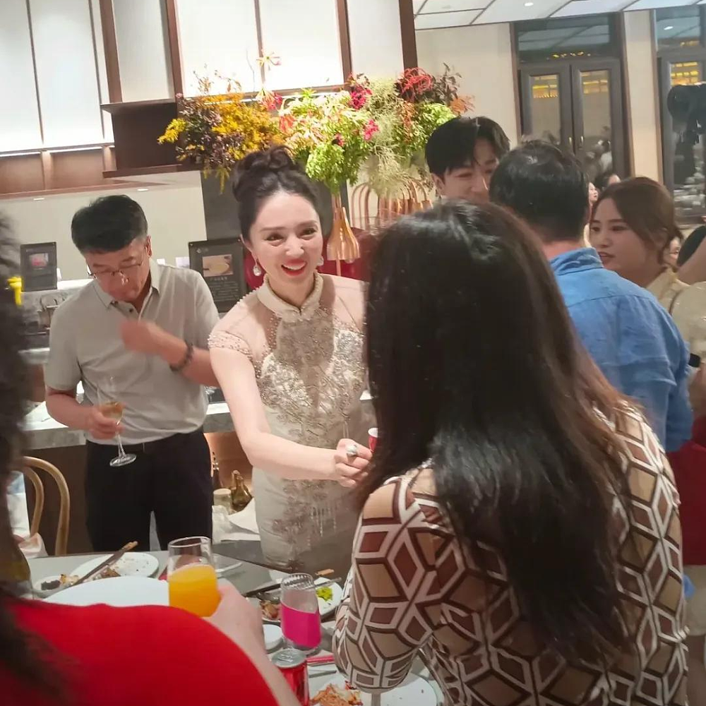 董璇自曝再婚，摆酒席买金镯，明星嫁人也不能免俗（组图） - 3