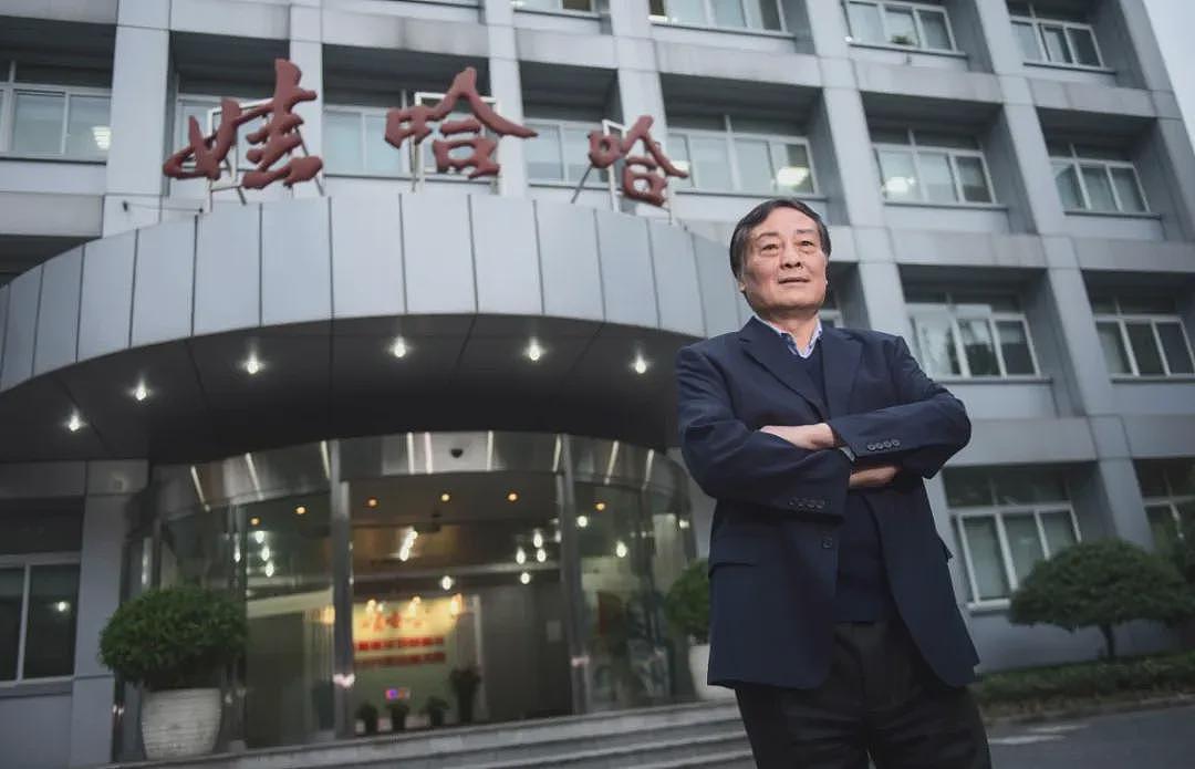 初中时曾向同学哭诉：“爸妈天天吵着要离婚”！屈辱的宗馥莉，也不是善茬（组图） - 22