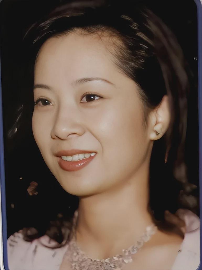 “巨咪”网红的瓜！靠“二奶命”致富，与已婚富豪同居9年，生4个孩子（组图） - 7