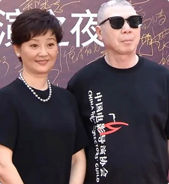 中国电影导演之夜，黄渤肿了，冯小刚低调，宋佳大气，咏梅优雅（组图） - 5