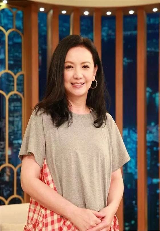 与梁朝伟同居了6年分手,独自抚养儿子长大(组图) - 17