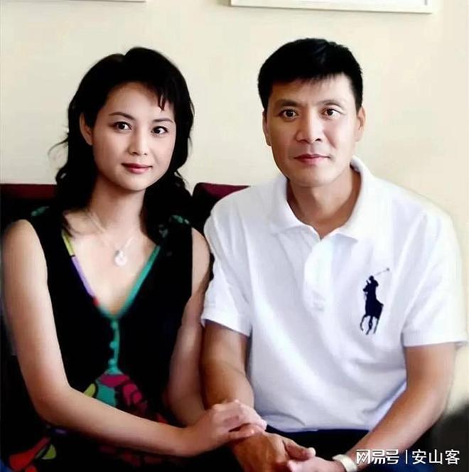 儿女都是债，闺女离婚儿子大龄单身，58岁茹萍风光背后也难逃辛酸（组图） - 17